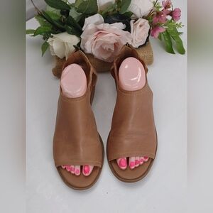 Lucky Brand Brown Open-Toe Sandals